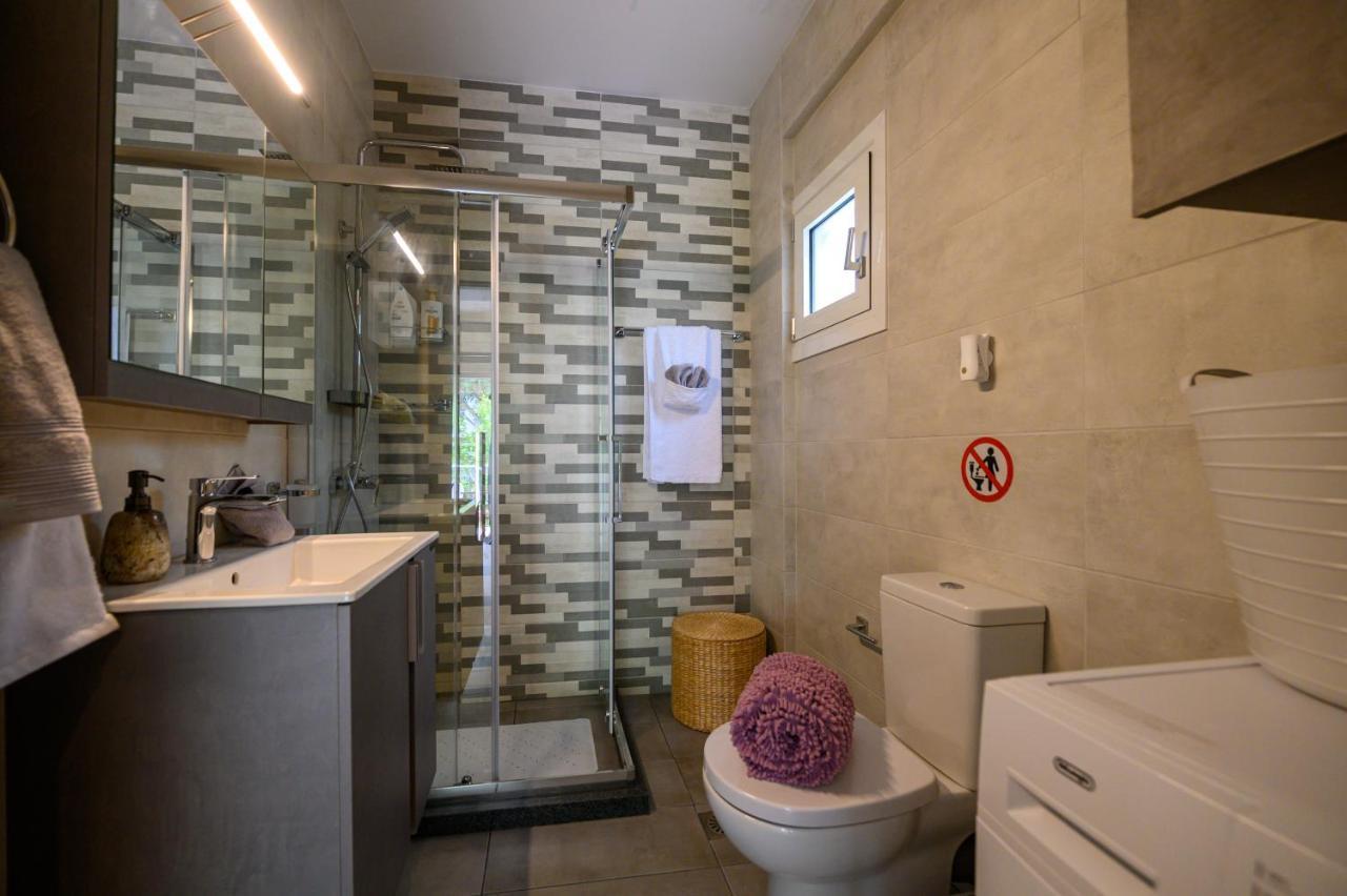 Chic Apartment In Nature, 5-Min Walk To The Beach Kalamata Exteriör bild