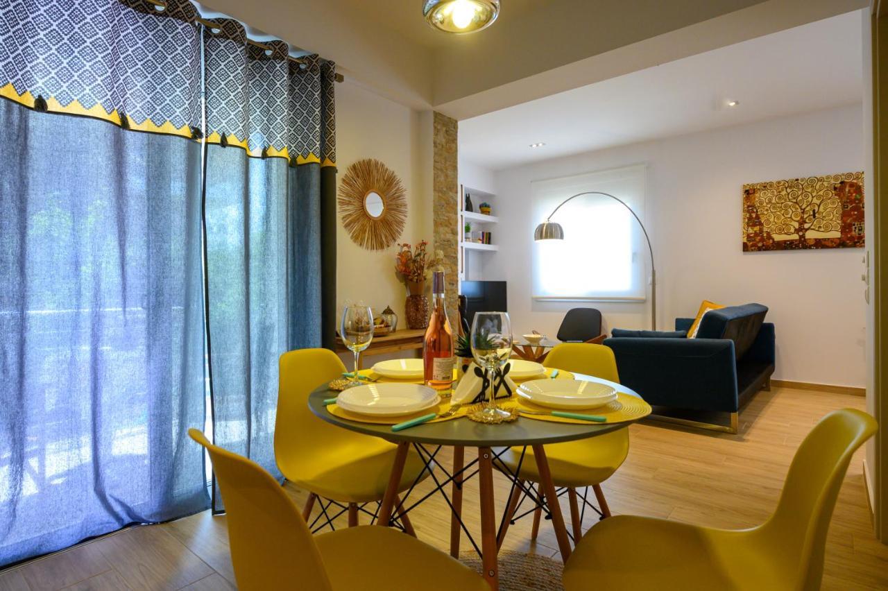 Chic Apartment In Nature, 5-Min Walk To The Beach Kalamata Exteriör bild